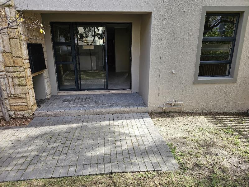 To Let 2 Bedroom Property for Rent in Burgundy Estate Western Cape